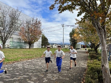 安曇野市三郷小学校 コレクション ランドセル