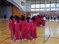 体育館での授業参観